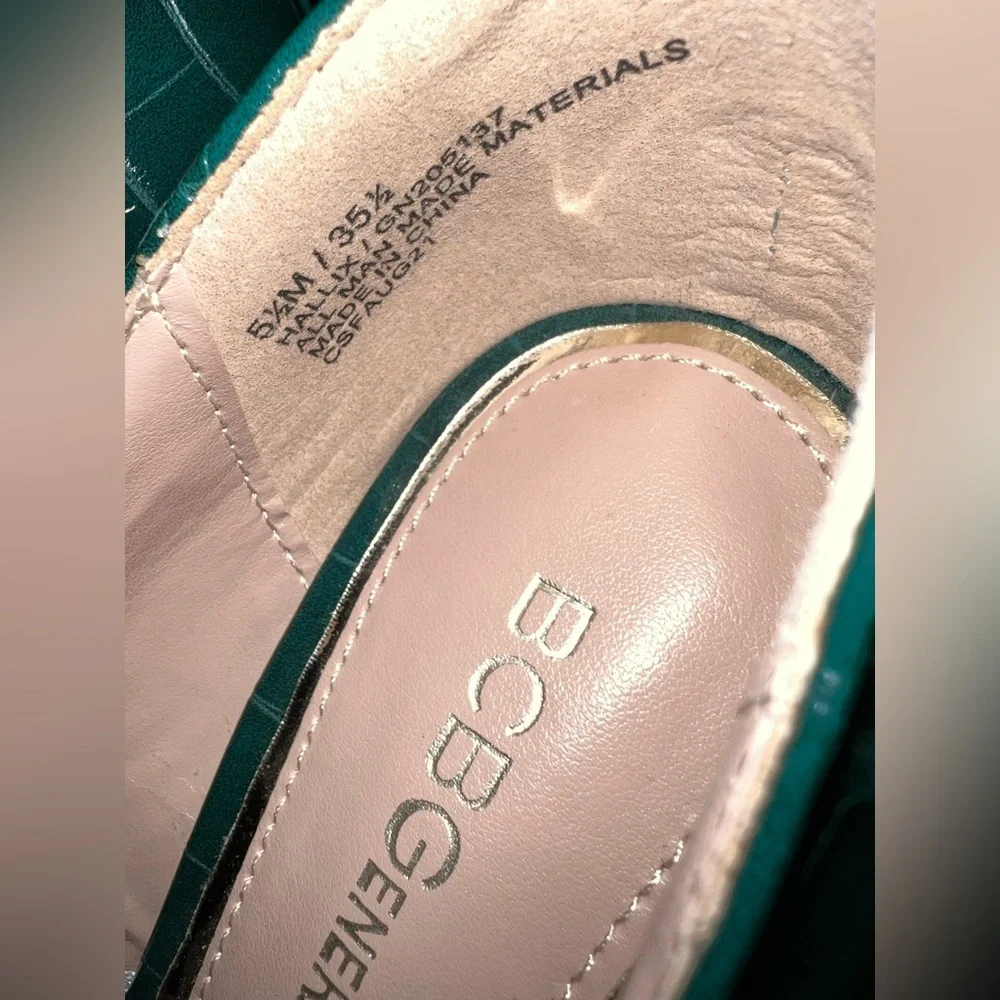 BCBGENERATION Hallix Gold Chain Stiletto Pumps Heels Women’s size 5.5 M - Picture 10 of 15